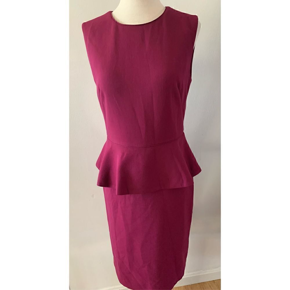 Ann Taylor fusia color dress size 0 stretchy work dress